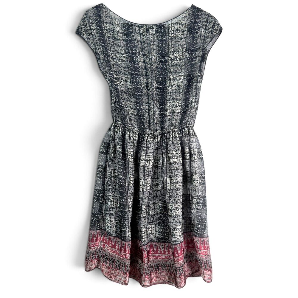 max edition sm black ivory red border print fit & flare knee length cap sleeve - Picture 2 of 9
